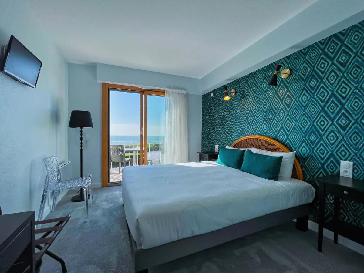 Hotel L'Albatros Damgan Luaran gambar