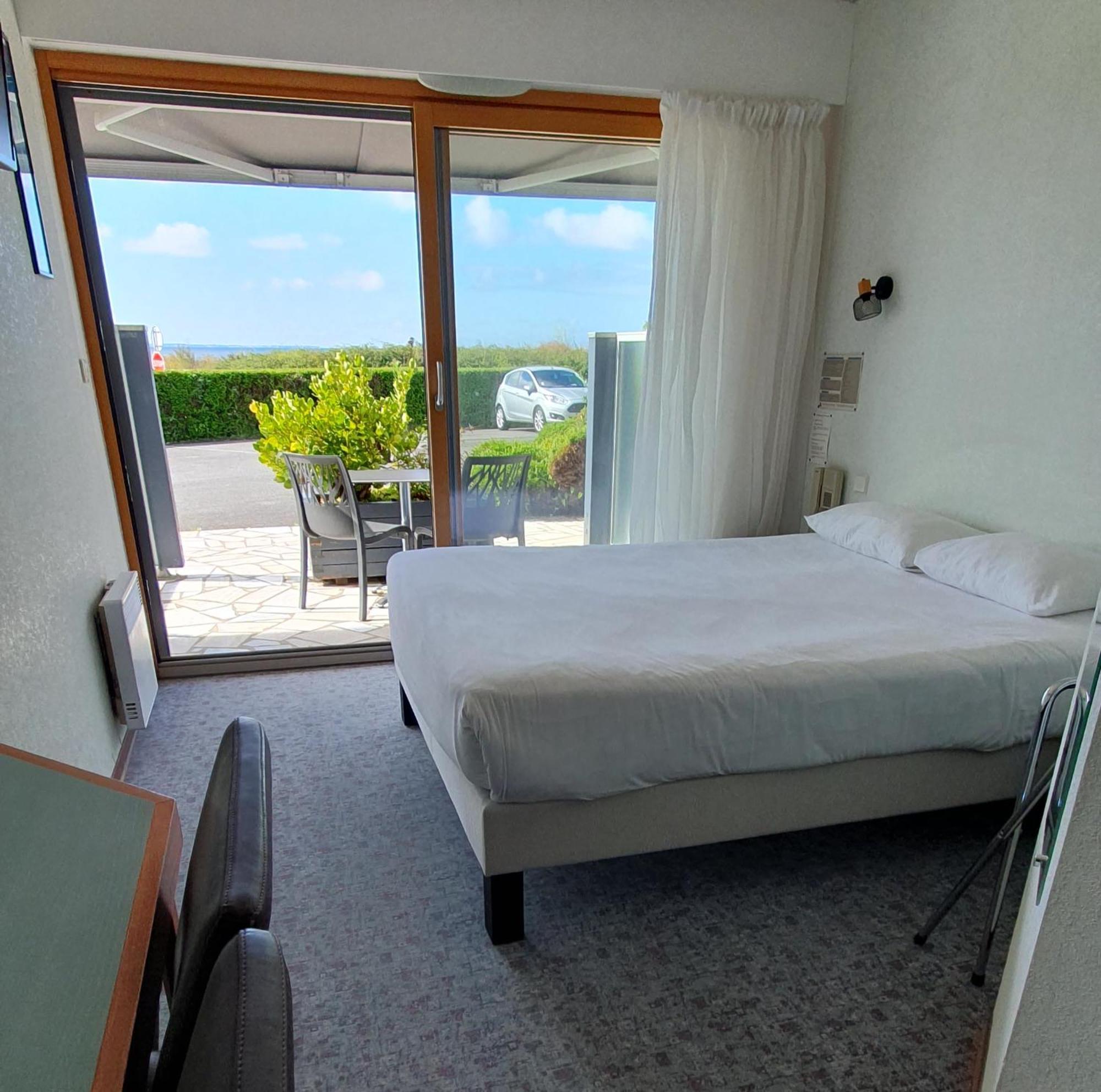 Hotel L'Albatros Damgan Luaran gambar