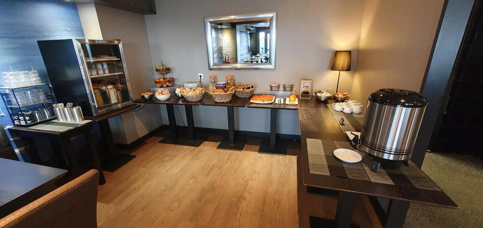 Hotel L'Albatros Damgan Luaran gambar