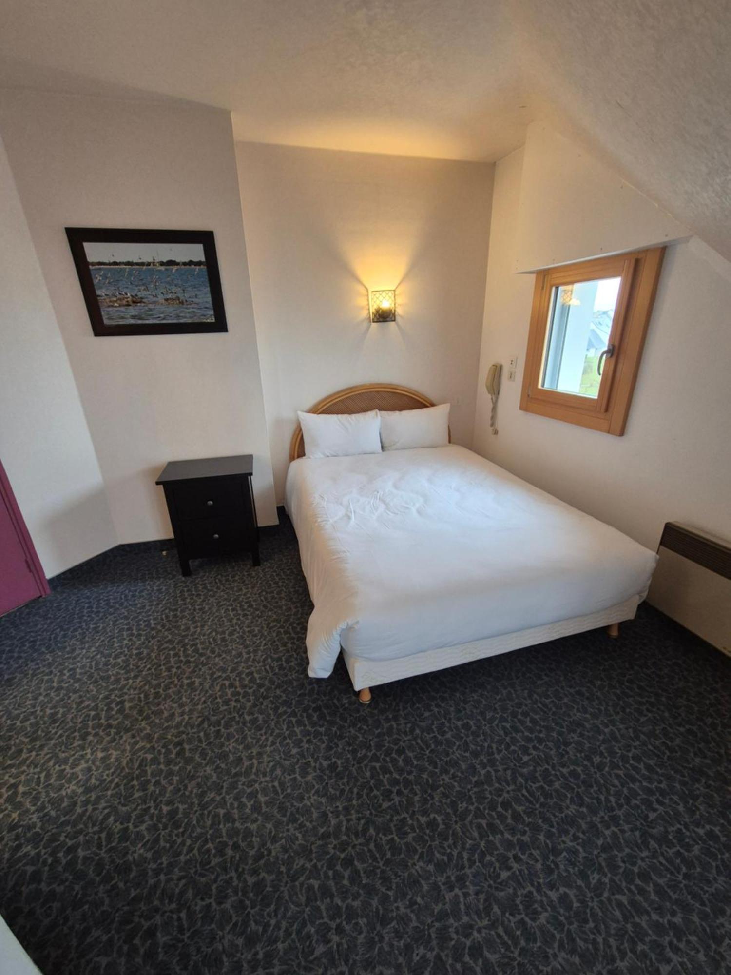 Hotel L'Albatros Damgan Luaran gambar