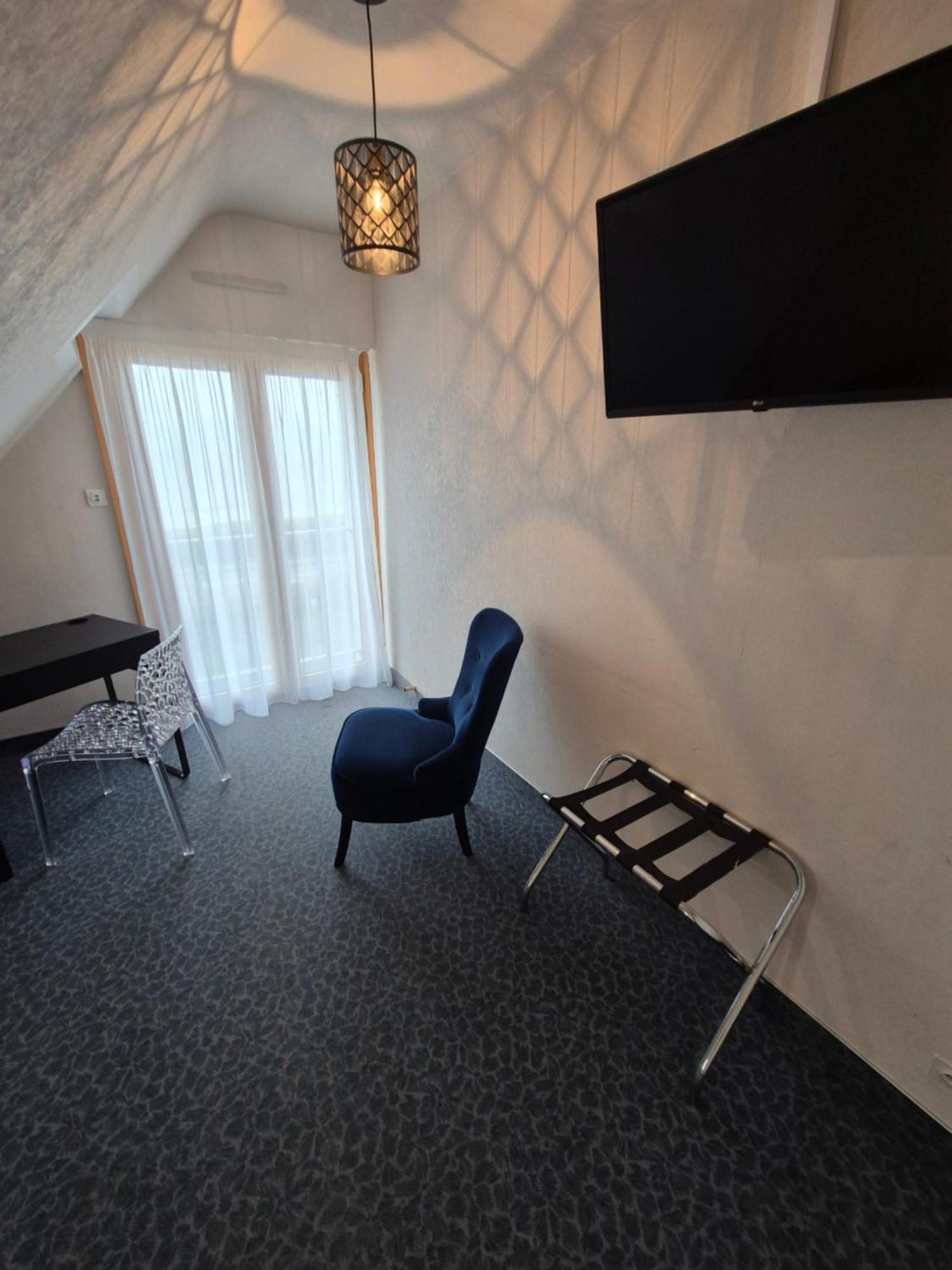 Hotel L'Albatros Damgan Luaran gambar